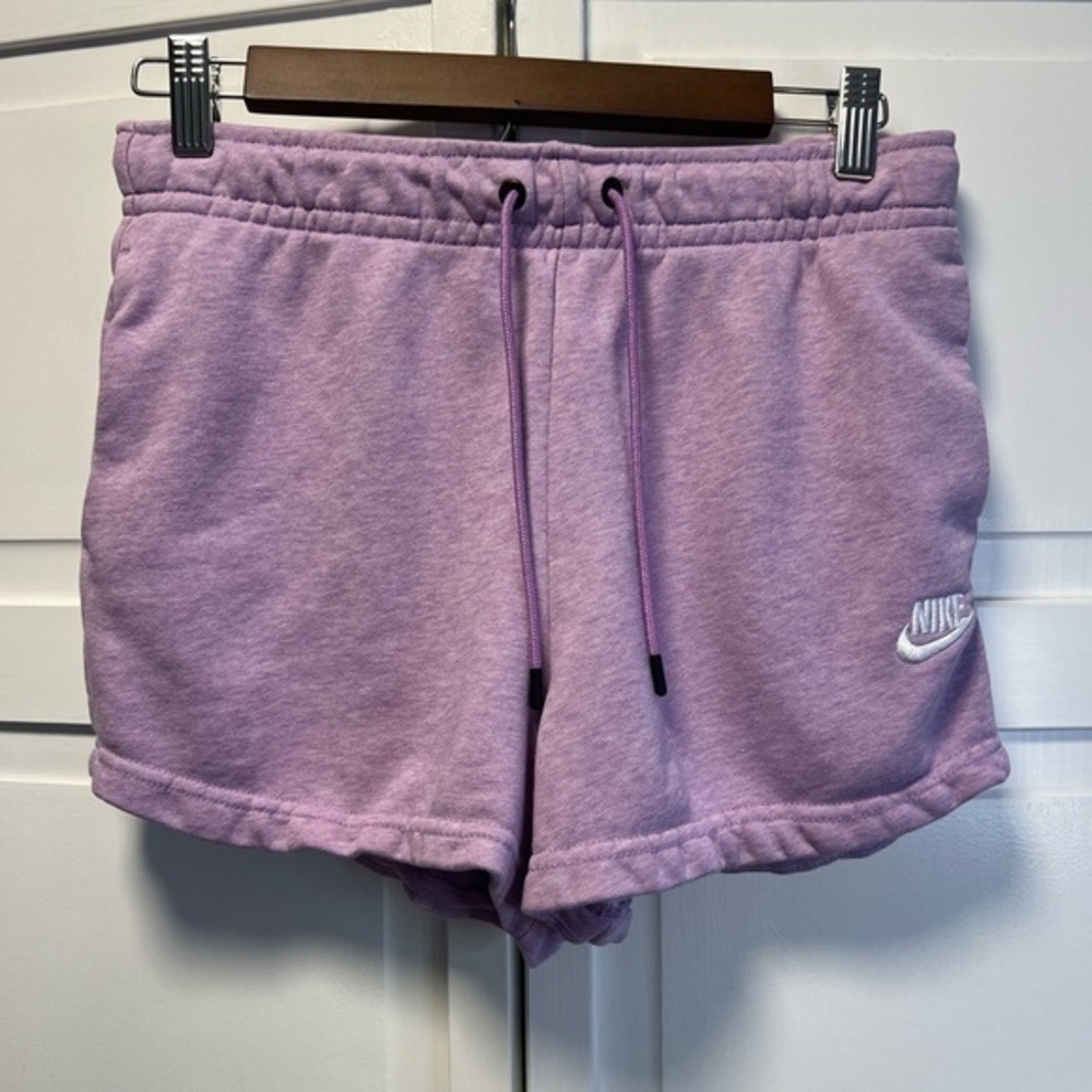 Nike Essential Terry Shorts Size Women’s Small Color Purple